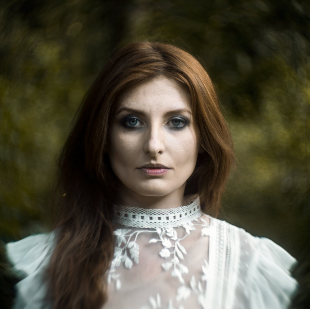 Porträt der Imago Mortis im Park